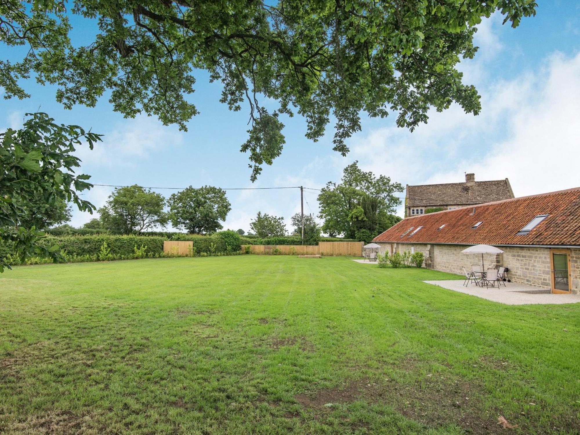 The Oak Villa Wingfield  Exterior photo