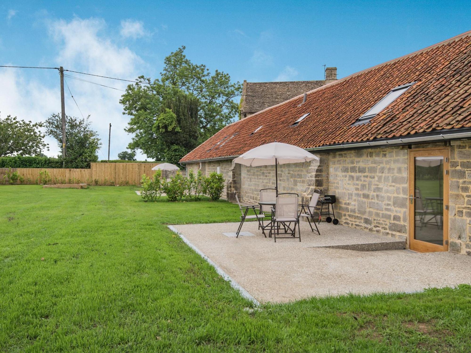 The Oak Villa Wingfield  Exterior photo